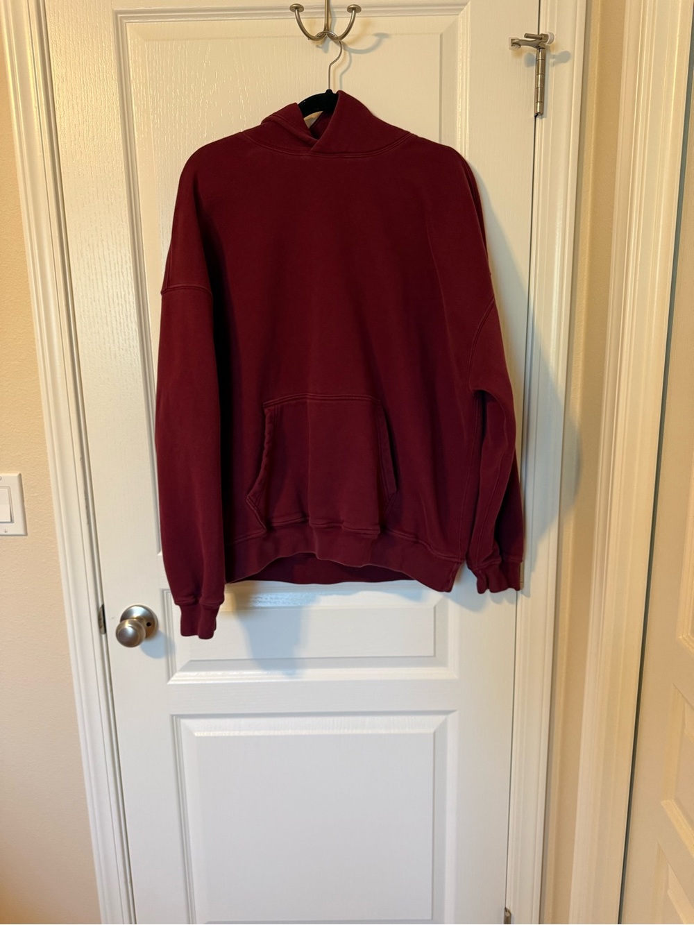 Abercrombie & Fitch Men's Burgundy Crewneck Hoodie